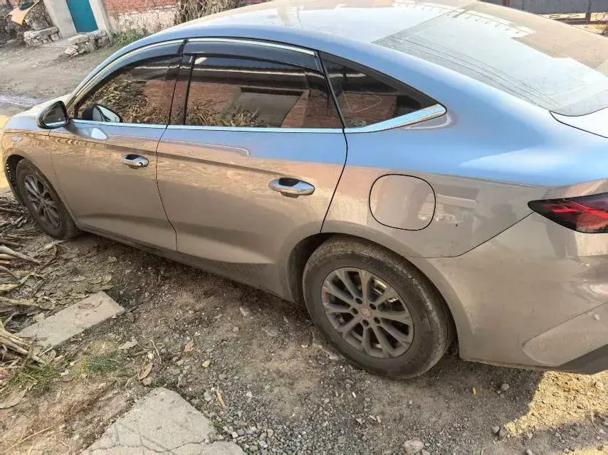 2024 BYD QINL thumbnail 4