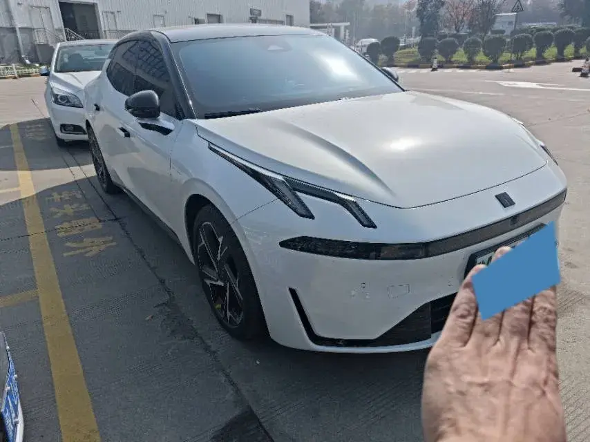 2024 LYNK&CO 07 thumbnail 2