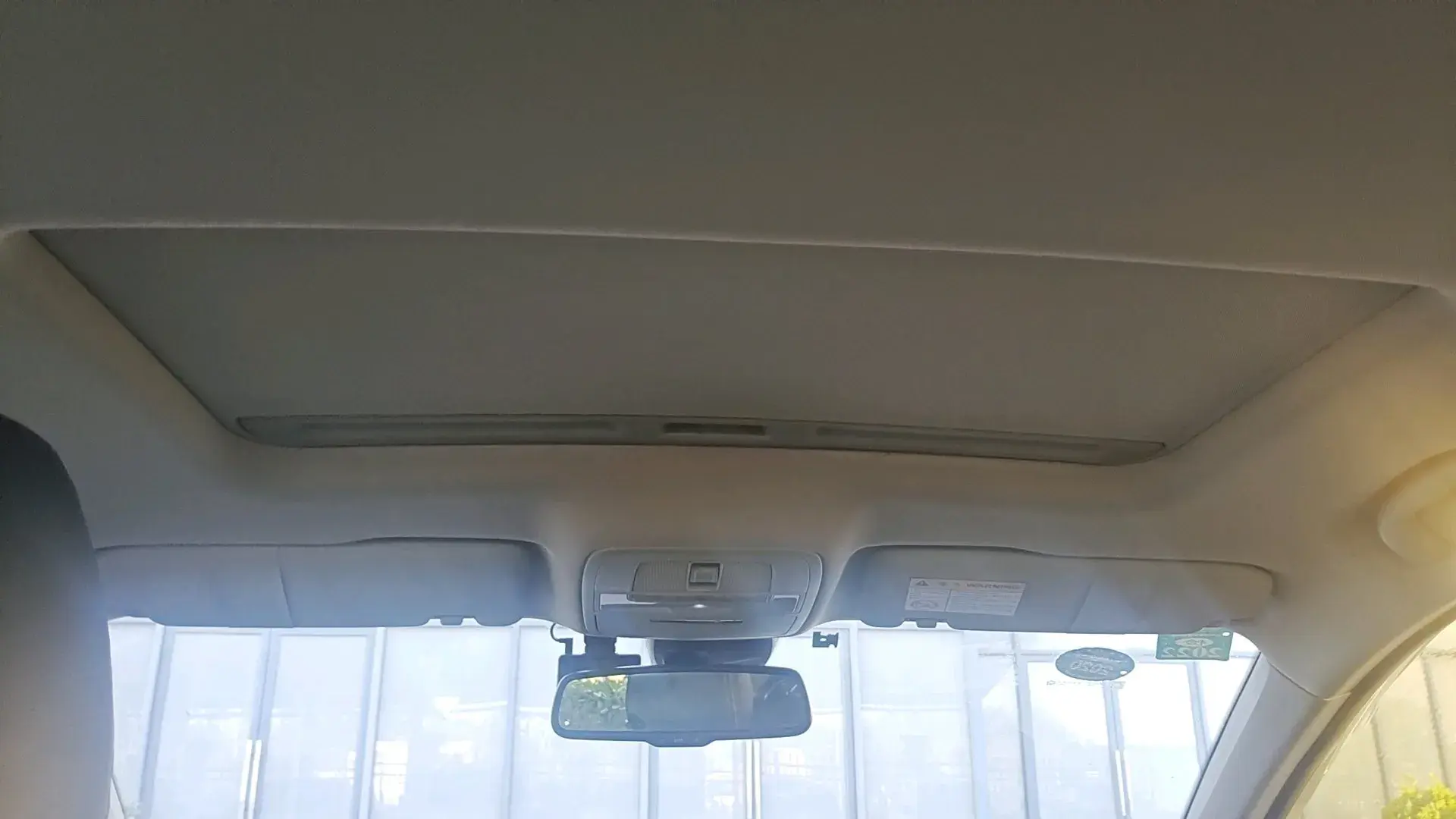 2017 ROEWE I6 thumbnail 4