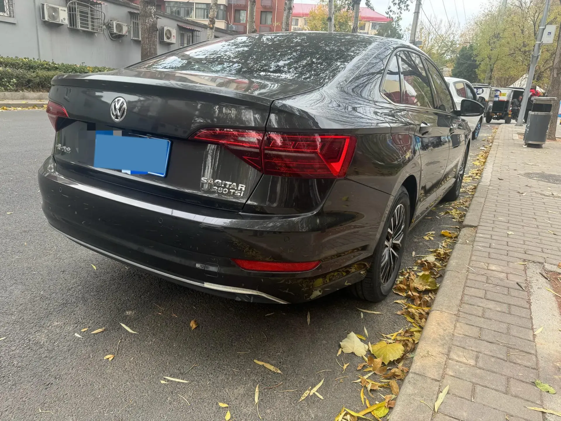 2020 VOLKSWAGEN SAGITAR thumbnail 3