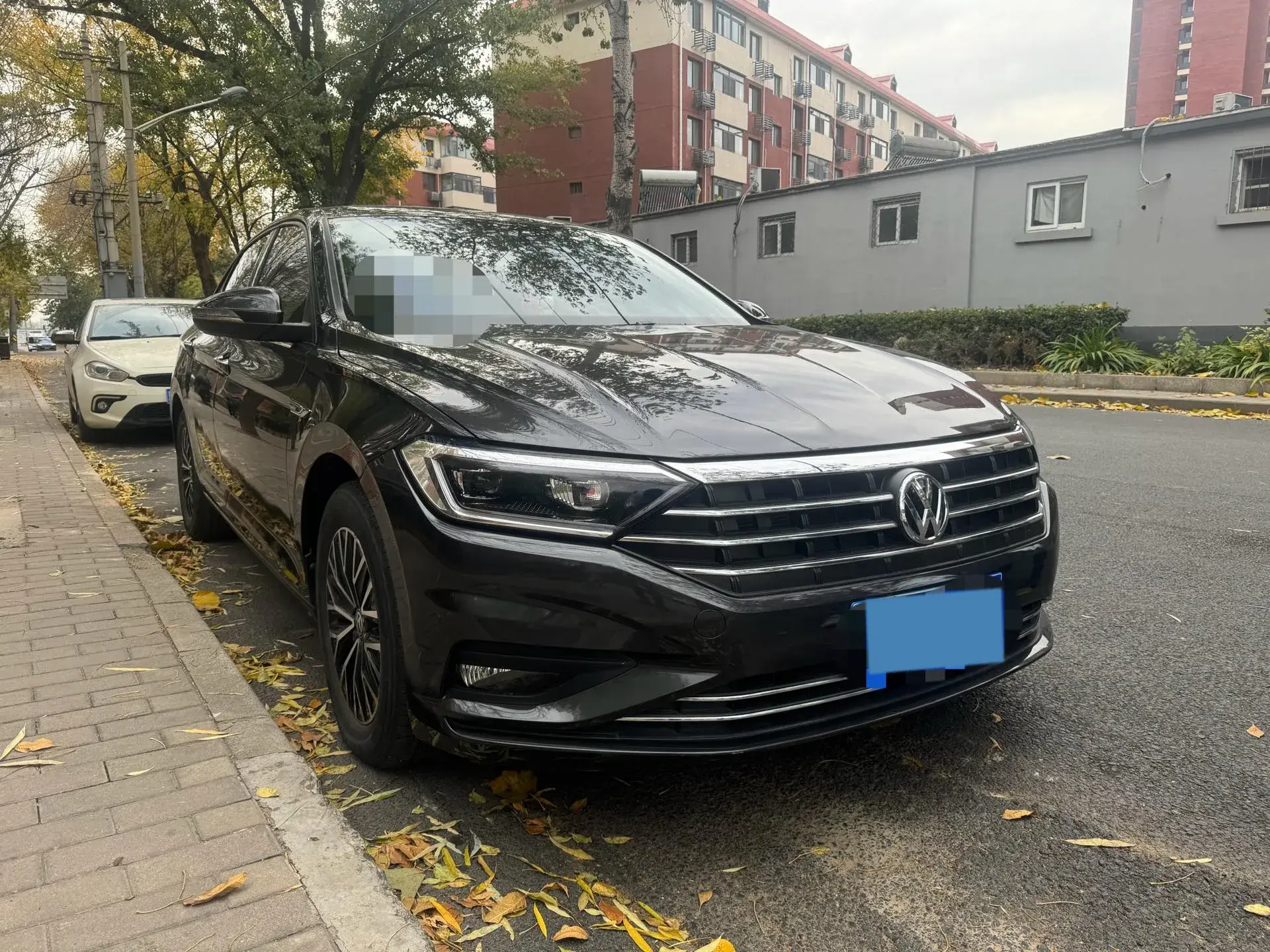 2020 VOLKSWAGEN SAGITAR thumbnail 2