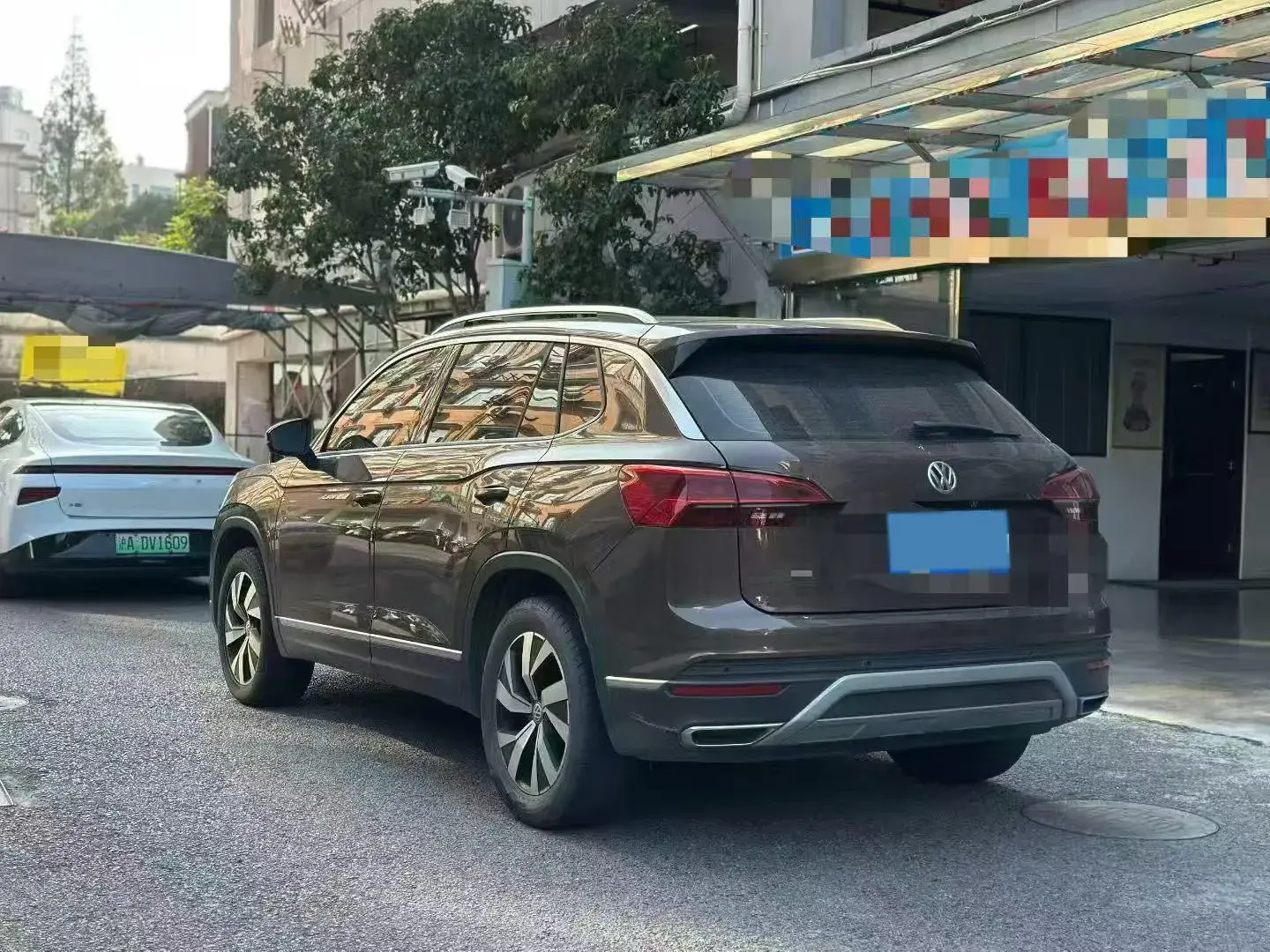 2019 VOLKSWAGEN TAYRON thumbnail 3