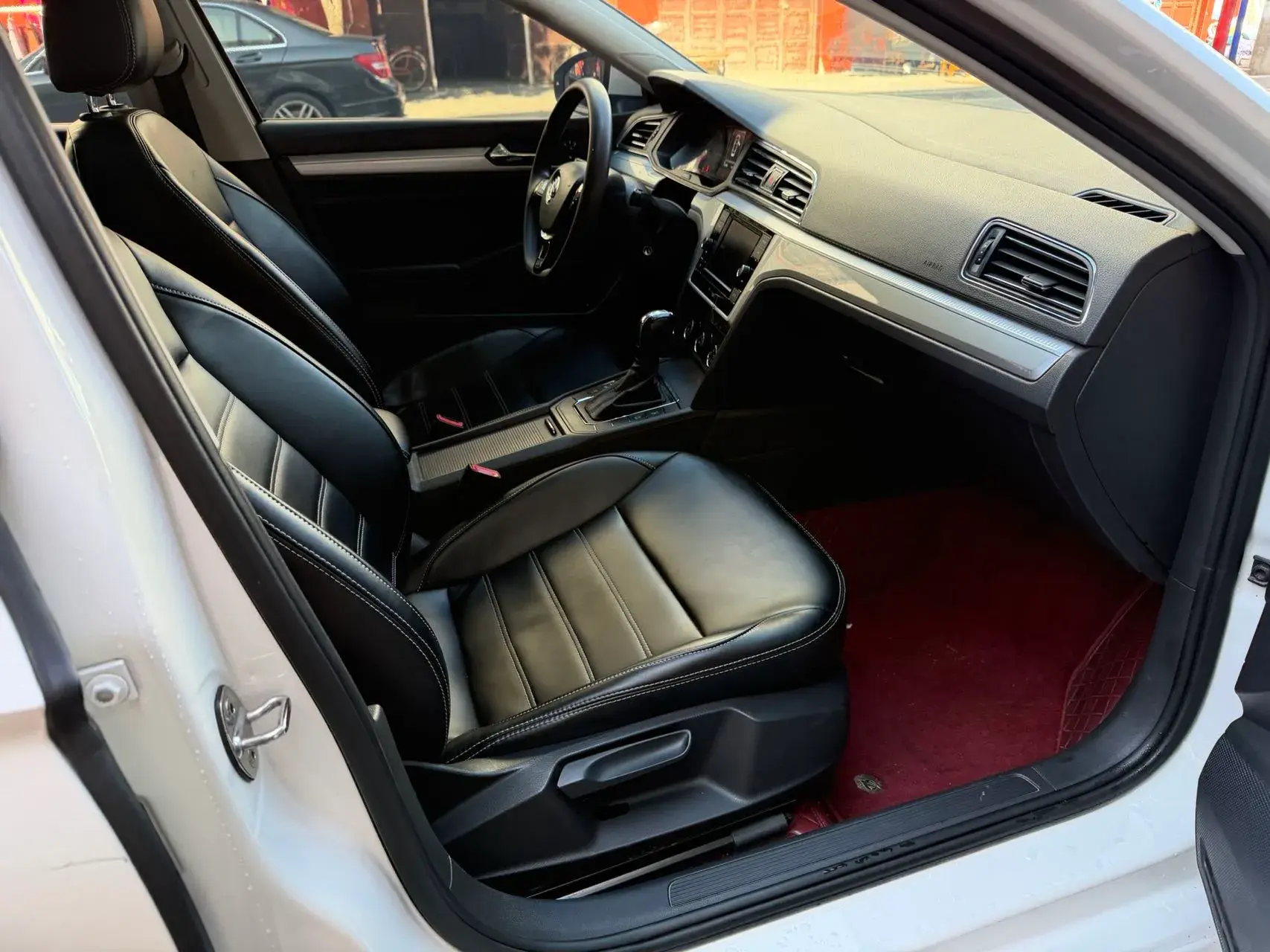 2019 VOLKSWAGEN LAMANDO thumbnail 4