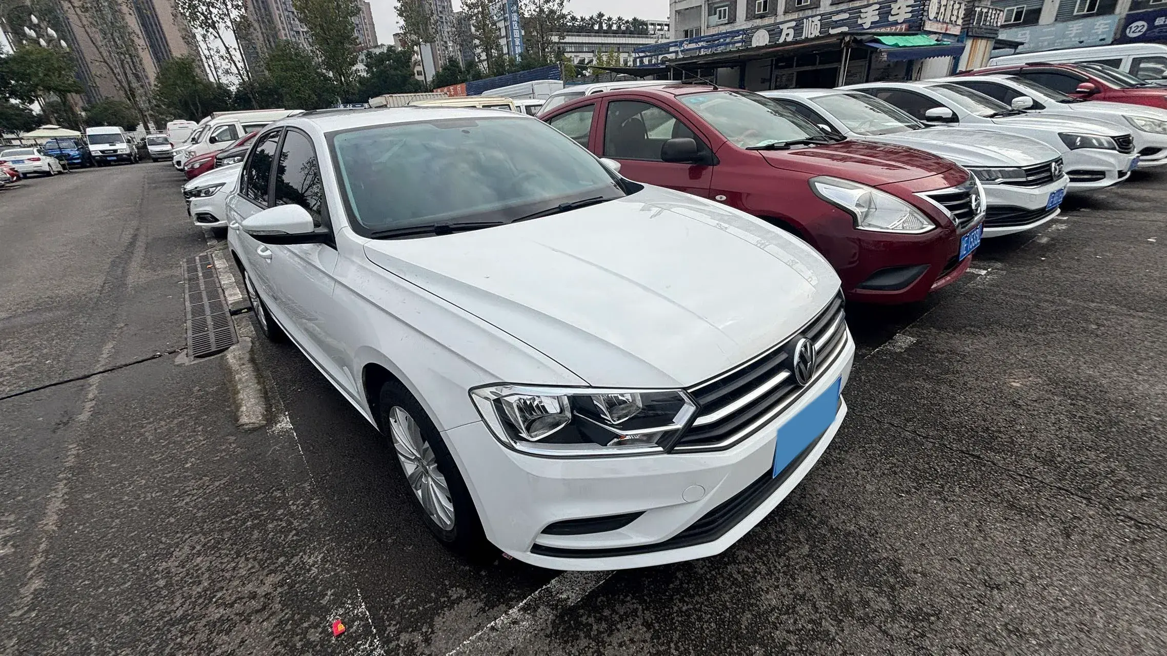 2019 VOLKSWAGEN BORA thumbnail 2