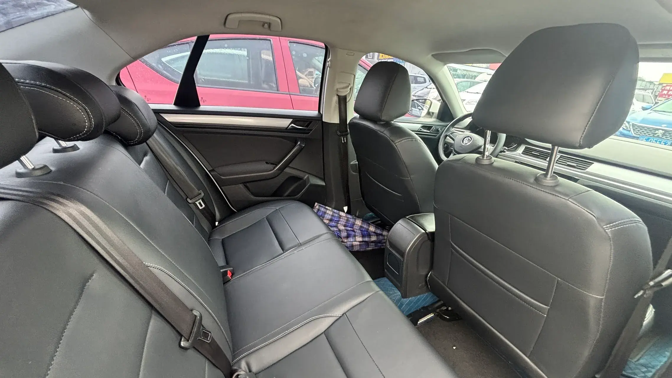 2019 VOLKSWAGEN BORA thumbnail 4