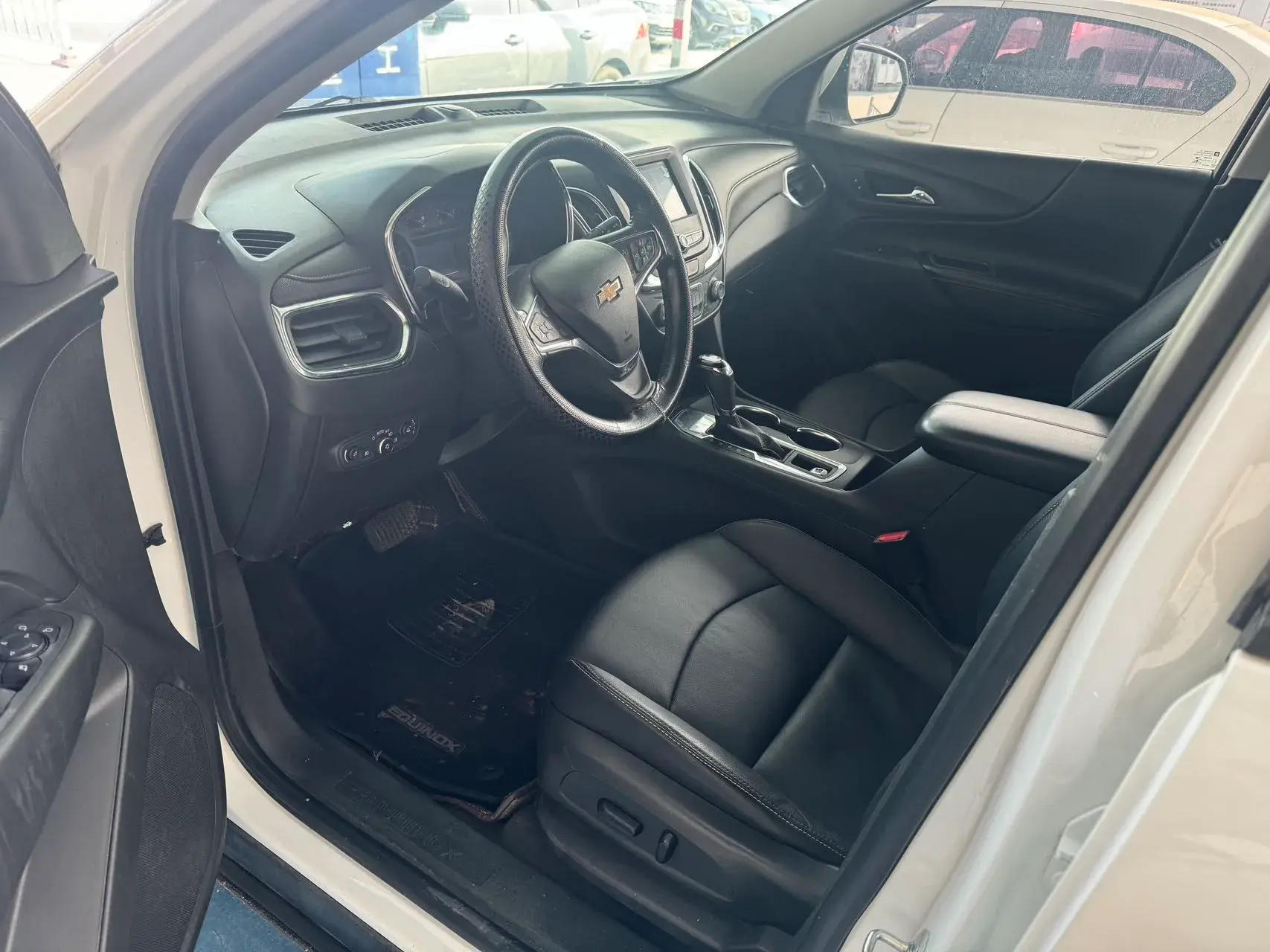 2019 CHEVROLET EQUINOX thumbnail 2