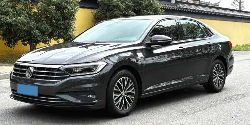 2020 VOLKSWAGEN SAGITAR view 1