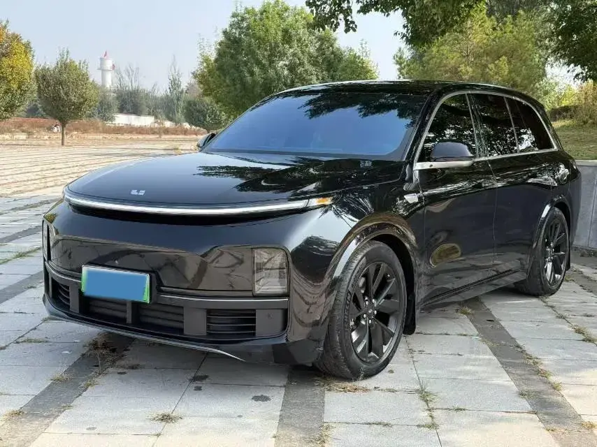 2023 Li L8 Range Extended 154HP REEV 40.9KWH