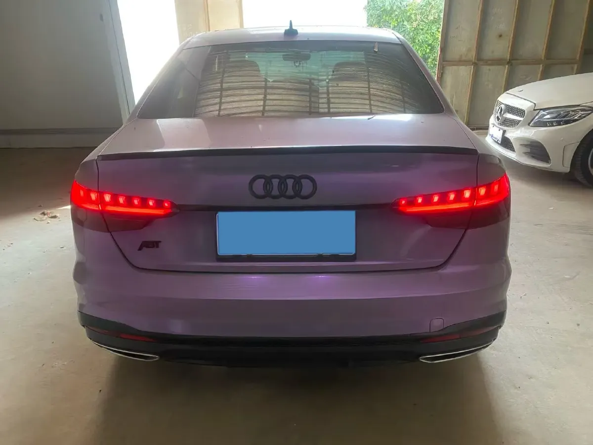 2022 Audi A4L 2.0T 190HP L4 7DCT,autocango,china used car exporter,china ev exporter,chinese used car exporter,chinese used ev exporter