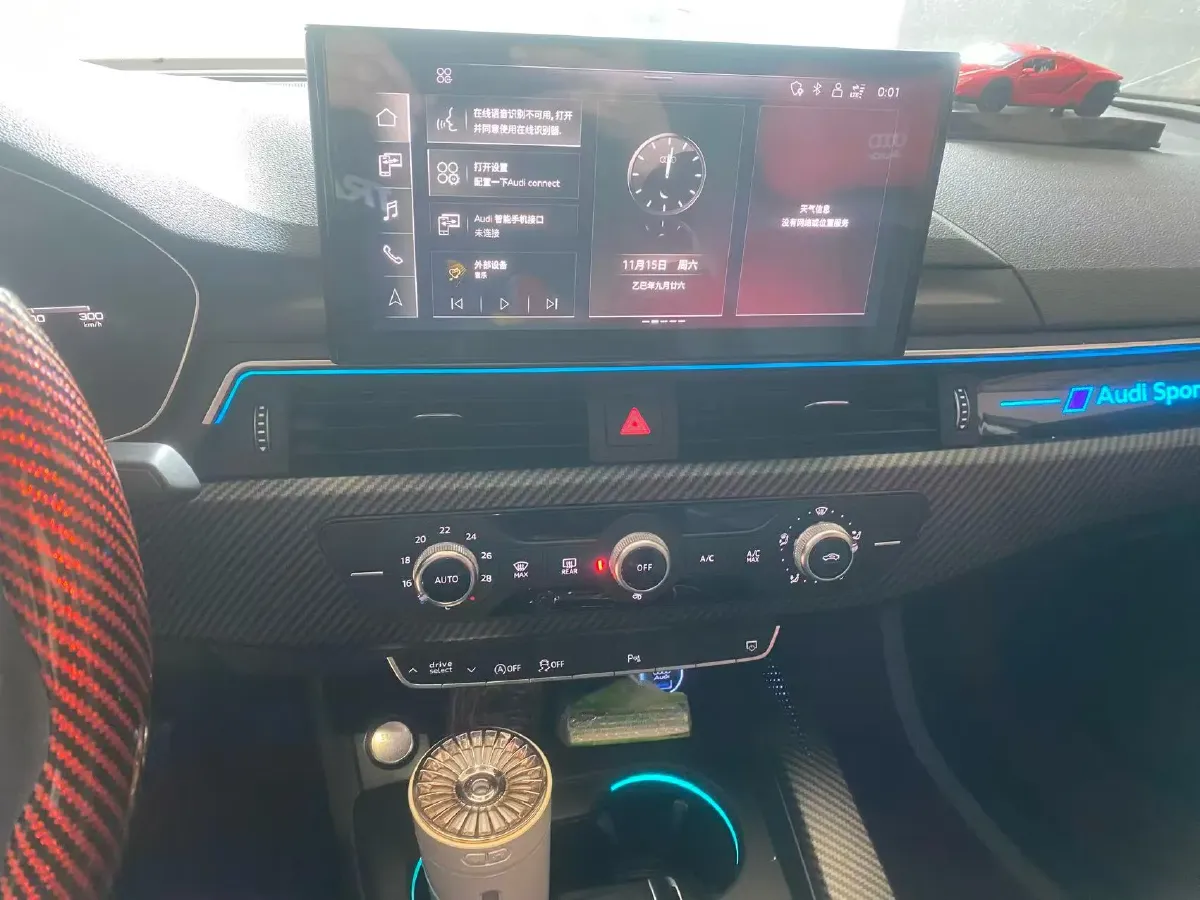 2022 Audi A4L 2.0T 190HP L4 7DCT,autocango,china used car exporter,china ev exporter,chinese used car exporter,chinese used ev exporter
