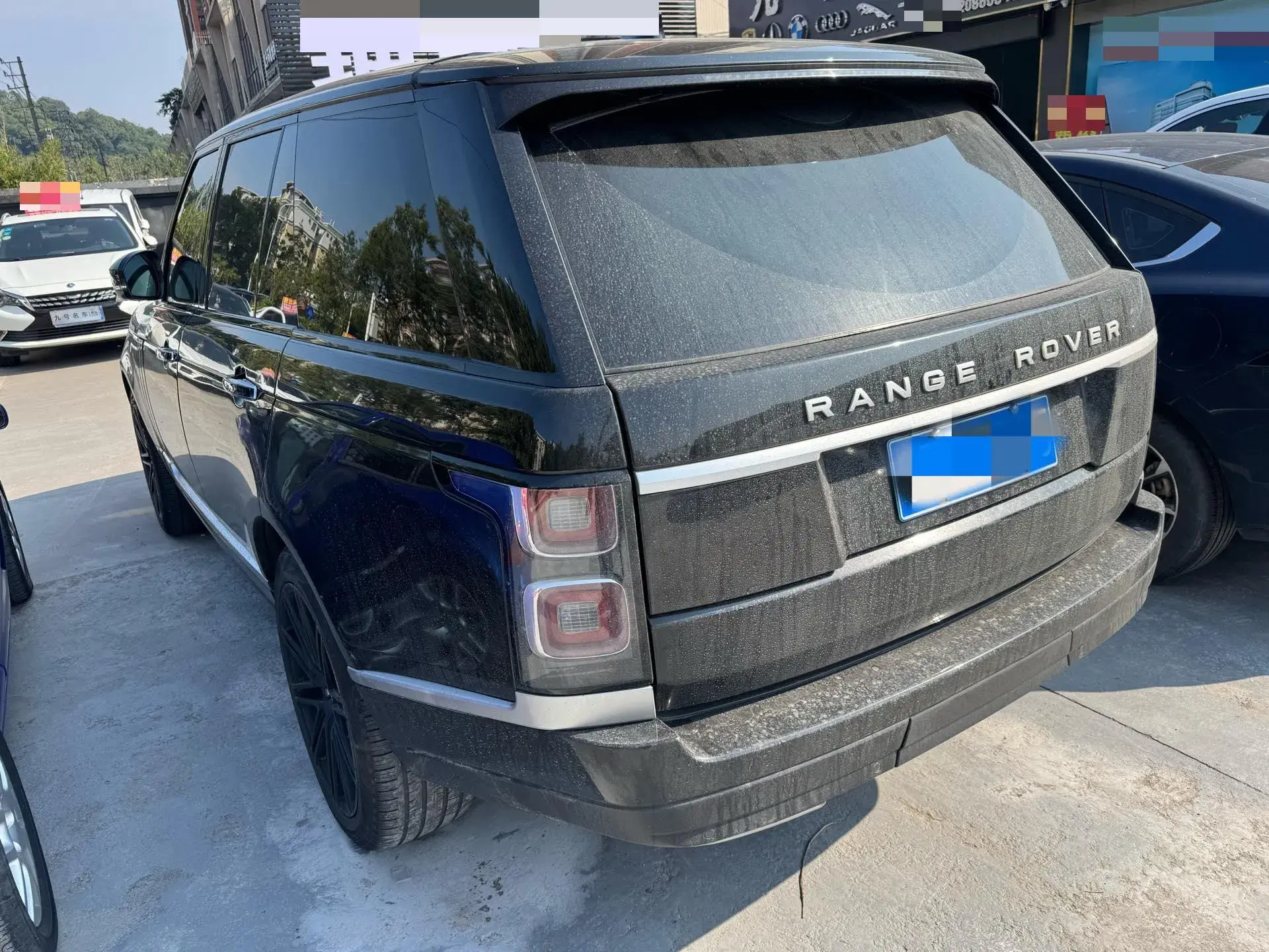 2017 LAND ROVER thumbnail 4