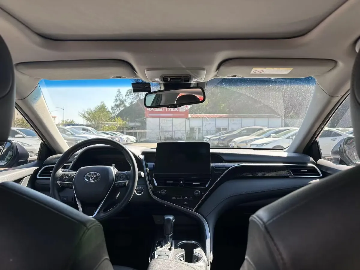 2021 Toyota Camry 2.5L 209HP L4 8AT,autocango,china used car exporter,china ev exporter,chinese used car exporter,chinese used ev exporter