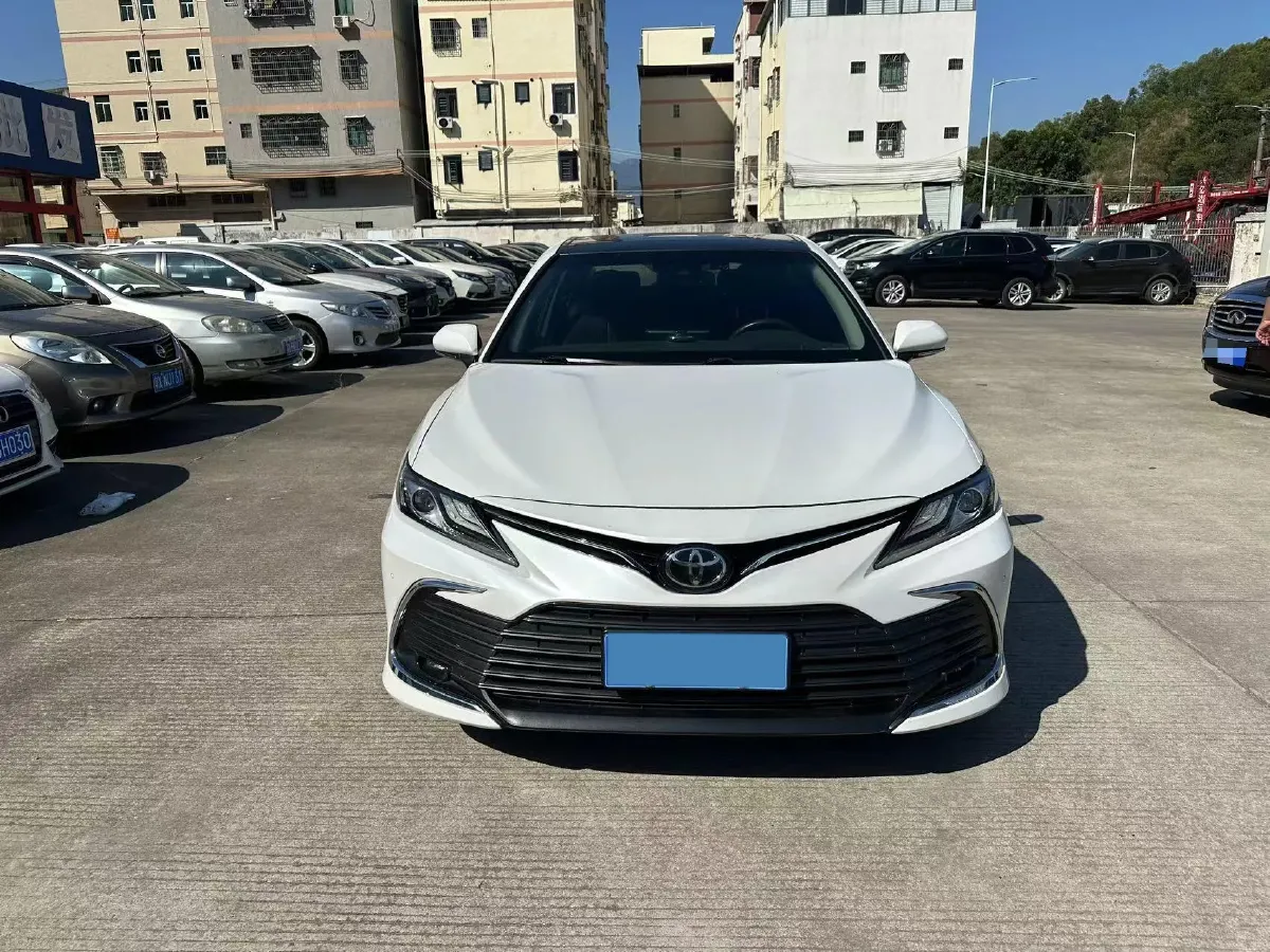 2021 Toyota Camry 2.5L 209HP L4 8AT,autocango,china used car exporter,china ev exporter,chinese used car exporter,chinese used ev exporter