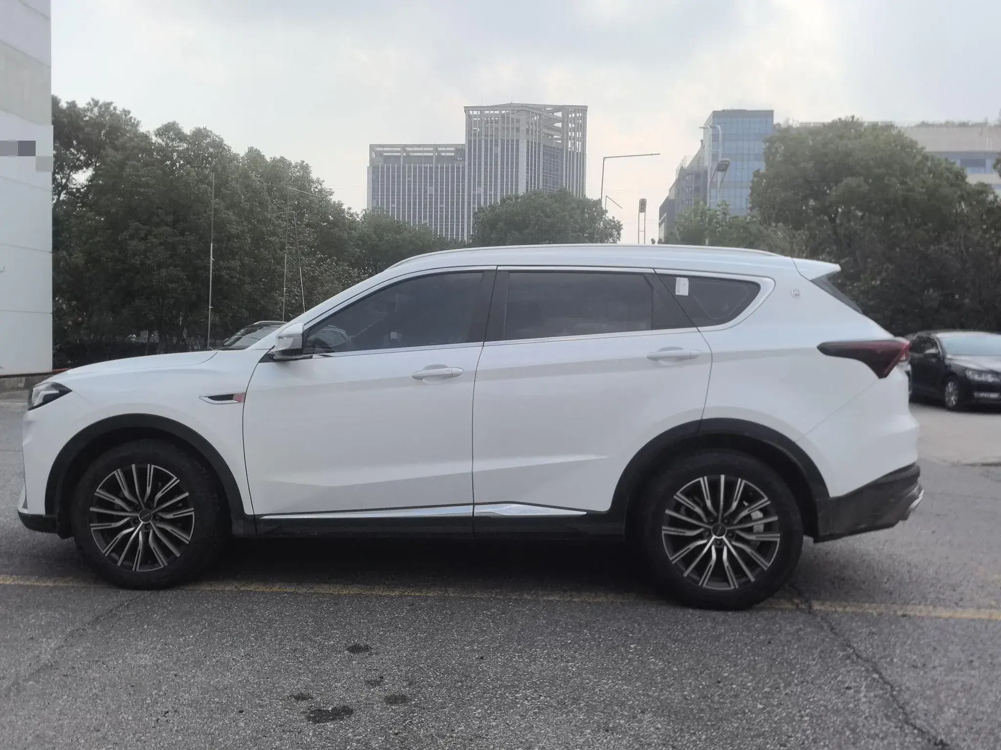 2023 JETOUR X70 thumbnail 4