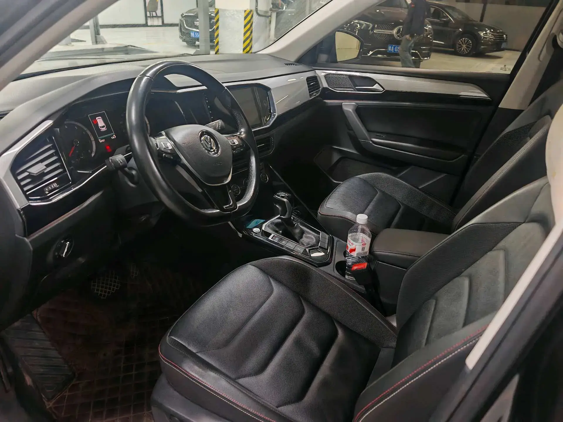 2019 VOLKSWAGEN TAYRON thumbnail 3