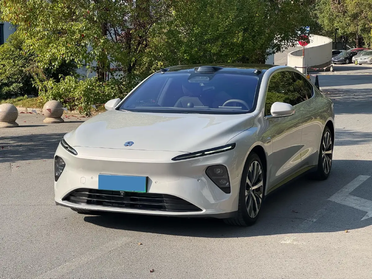 2024 NIO ET7 BEV 75KWH