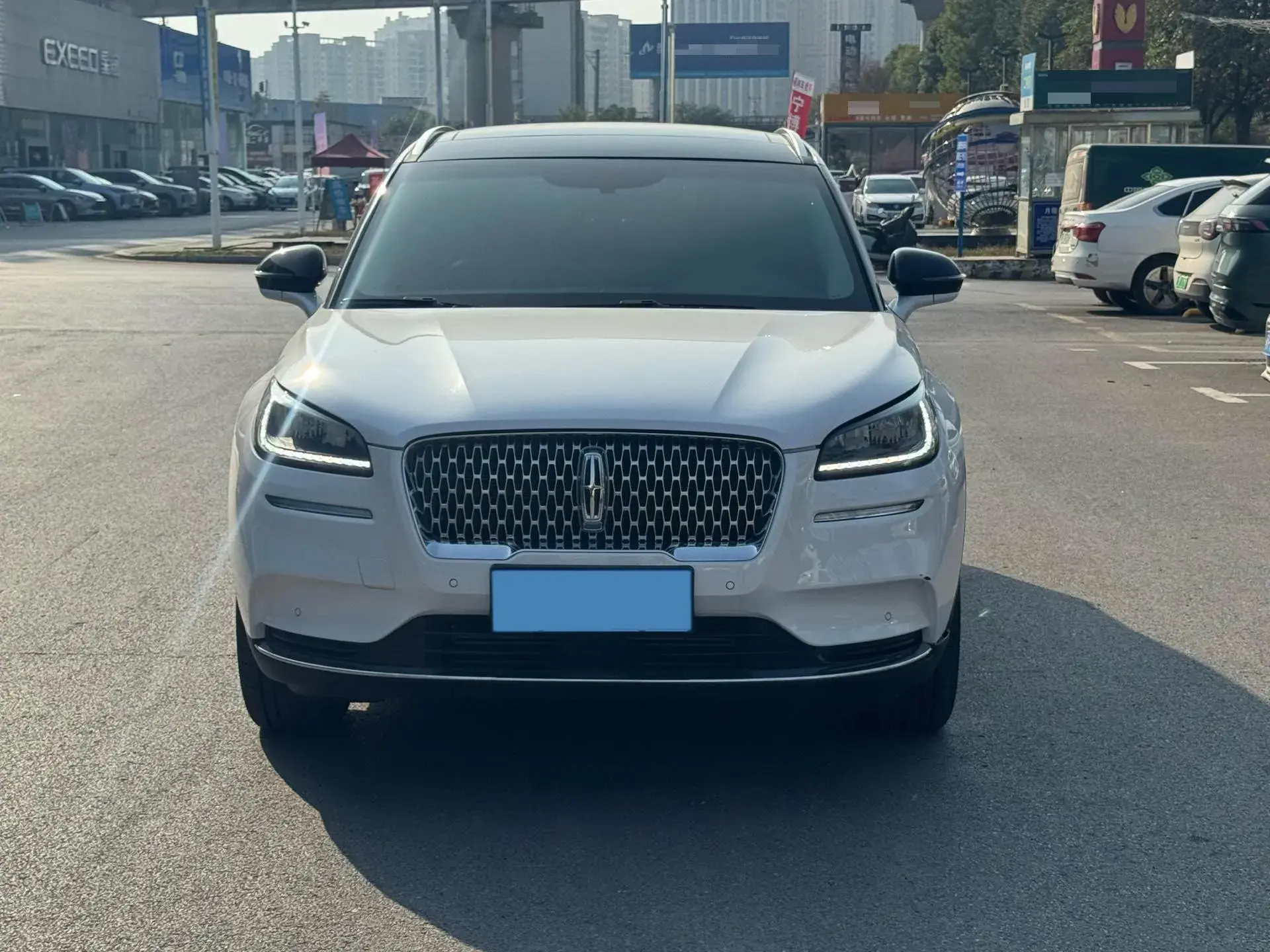 2022 LINCOLN CORSAIR thumbnail 2