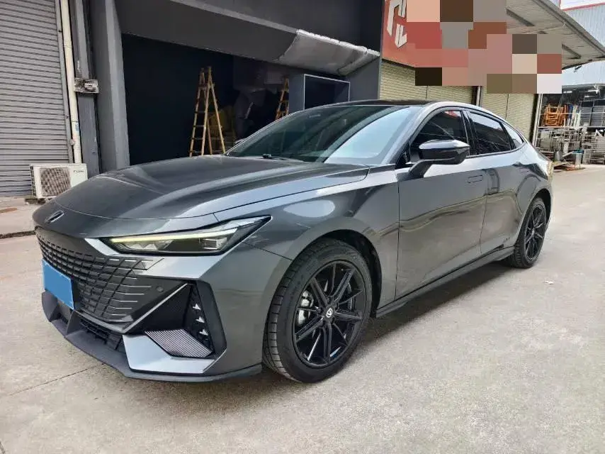 2023 ChangAn UNI-V 1.5T 188HP L4 7DCT