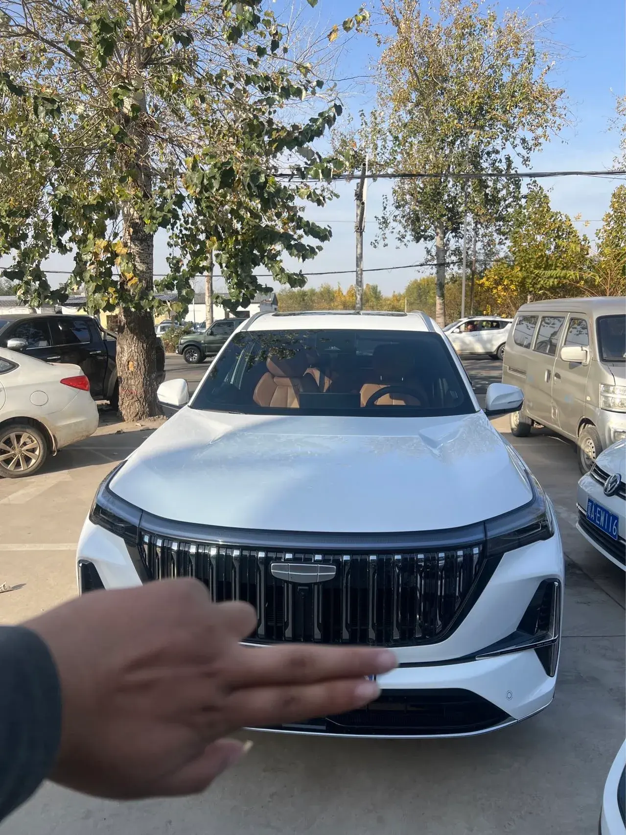 2024 GEELY STARRAY thumbnail 2