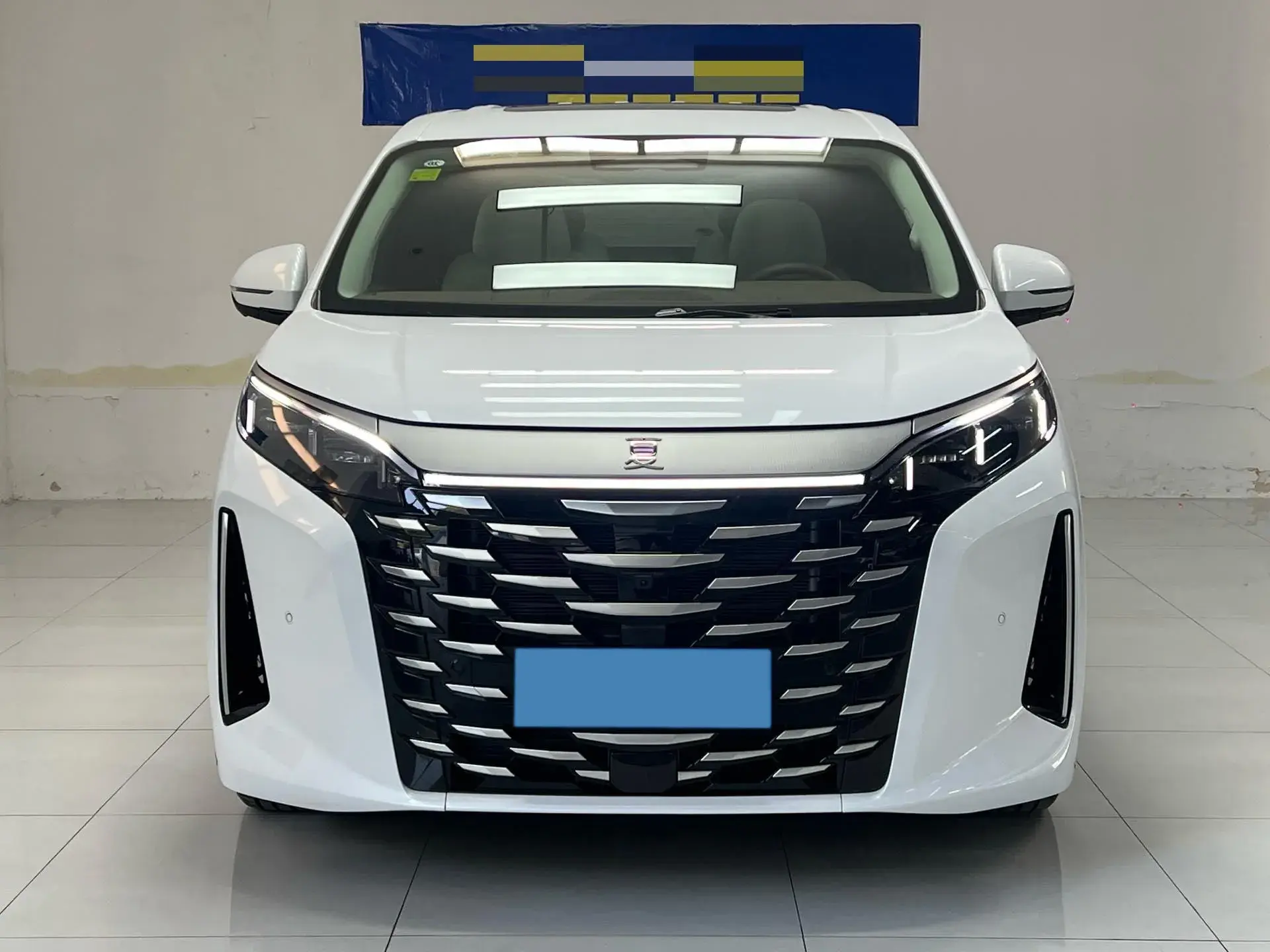 2025 BYD XIA thumbnail 2