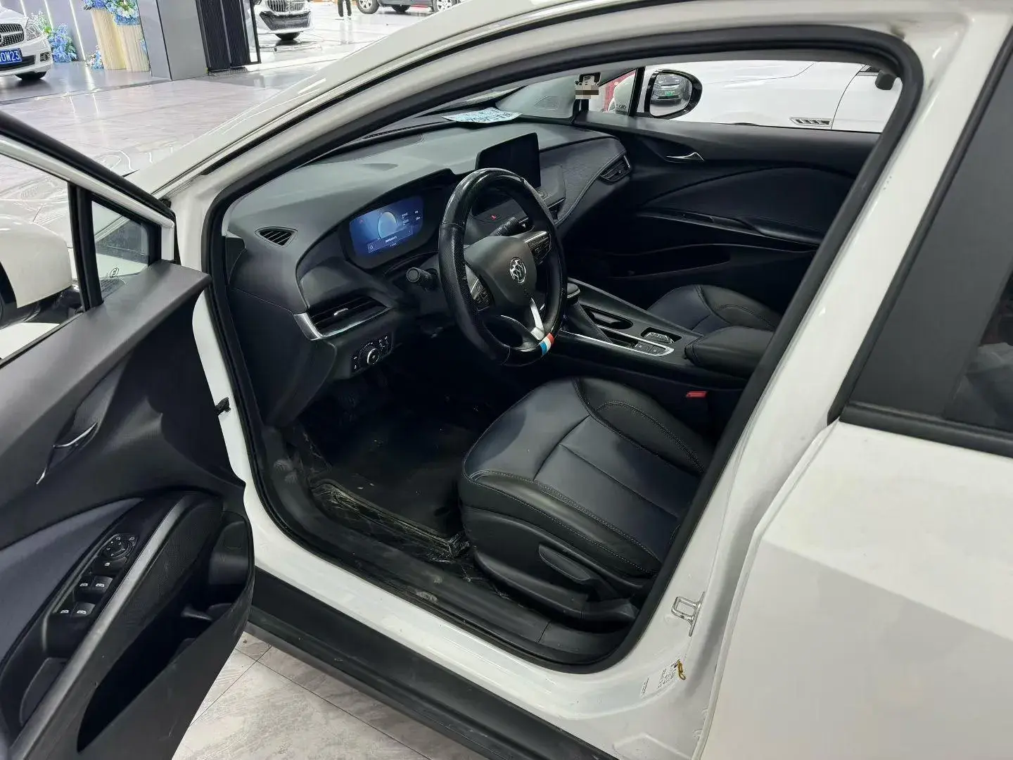 2024 BUICK VELITE thumbnail 3