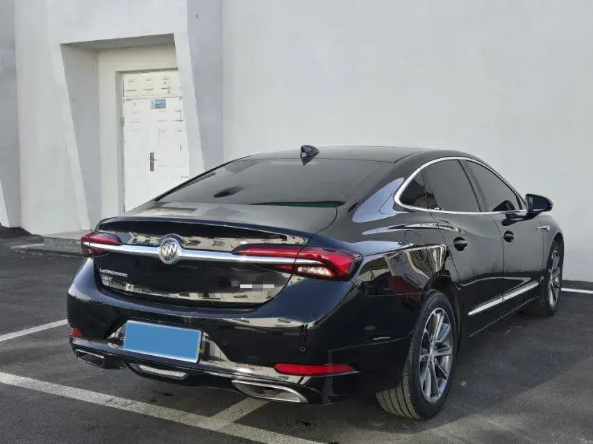 2019 BUICK LARCOSSE thumbnail 4