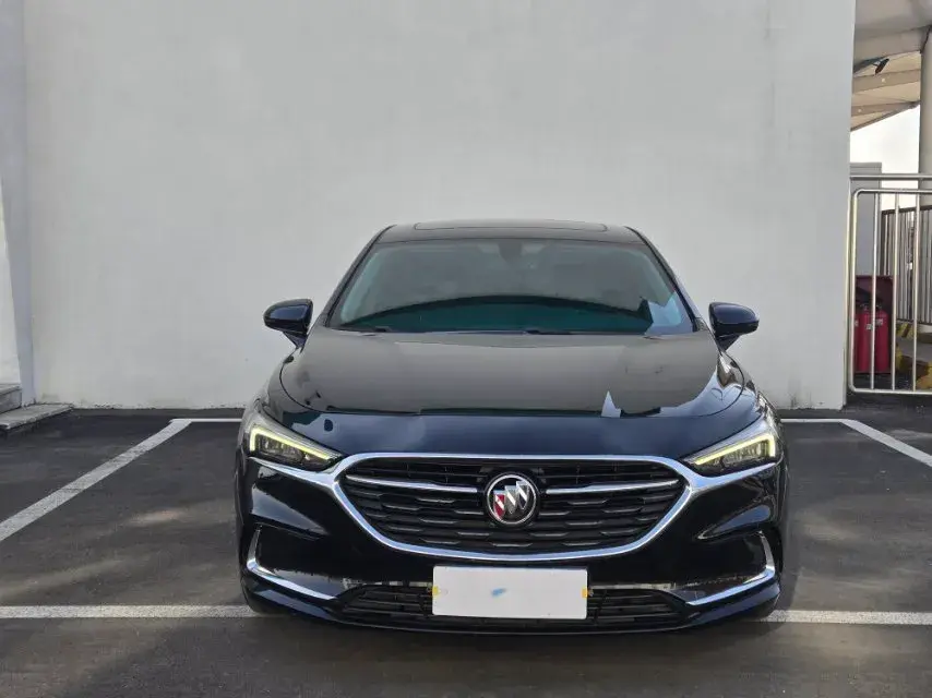 2019 BUICK LARCOSSE thumbnail 2