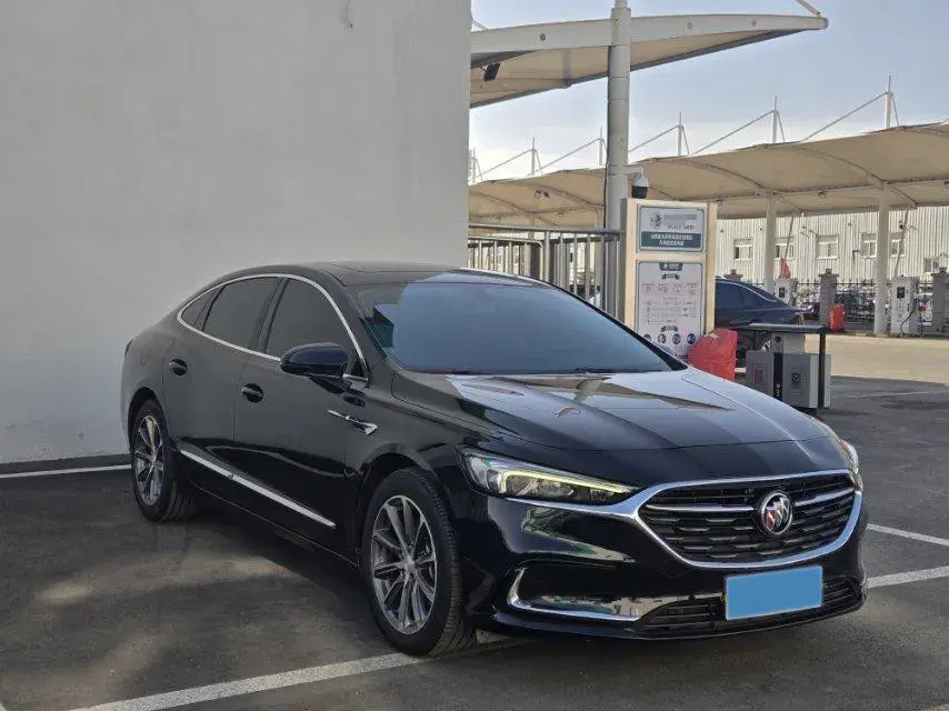 2019 BUICK LARCOSSE thumbnail 3