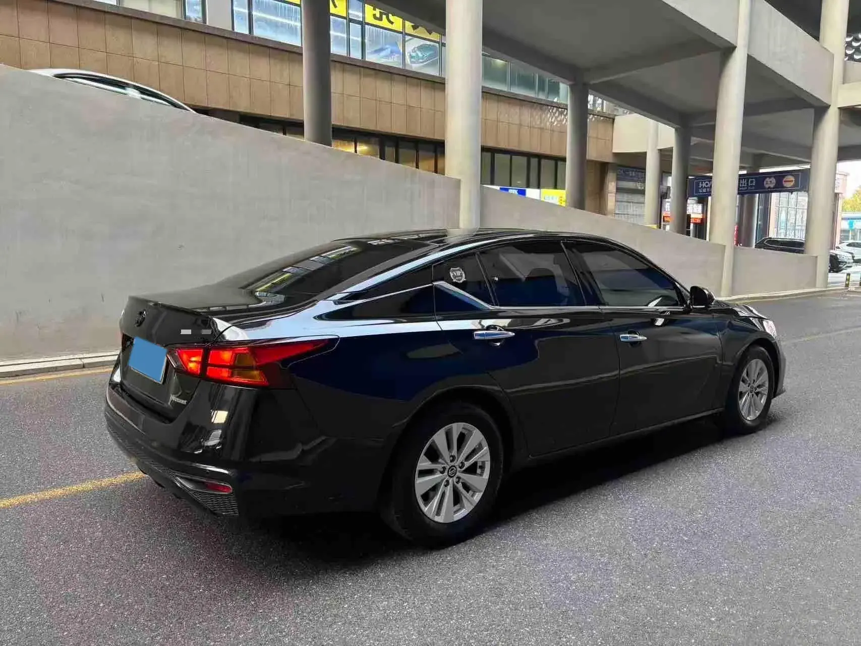 2019 NISSAN TEANA thumbnail 4