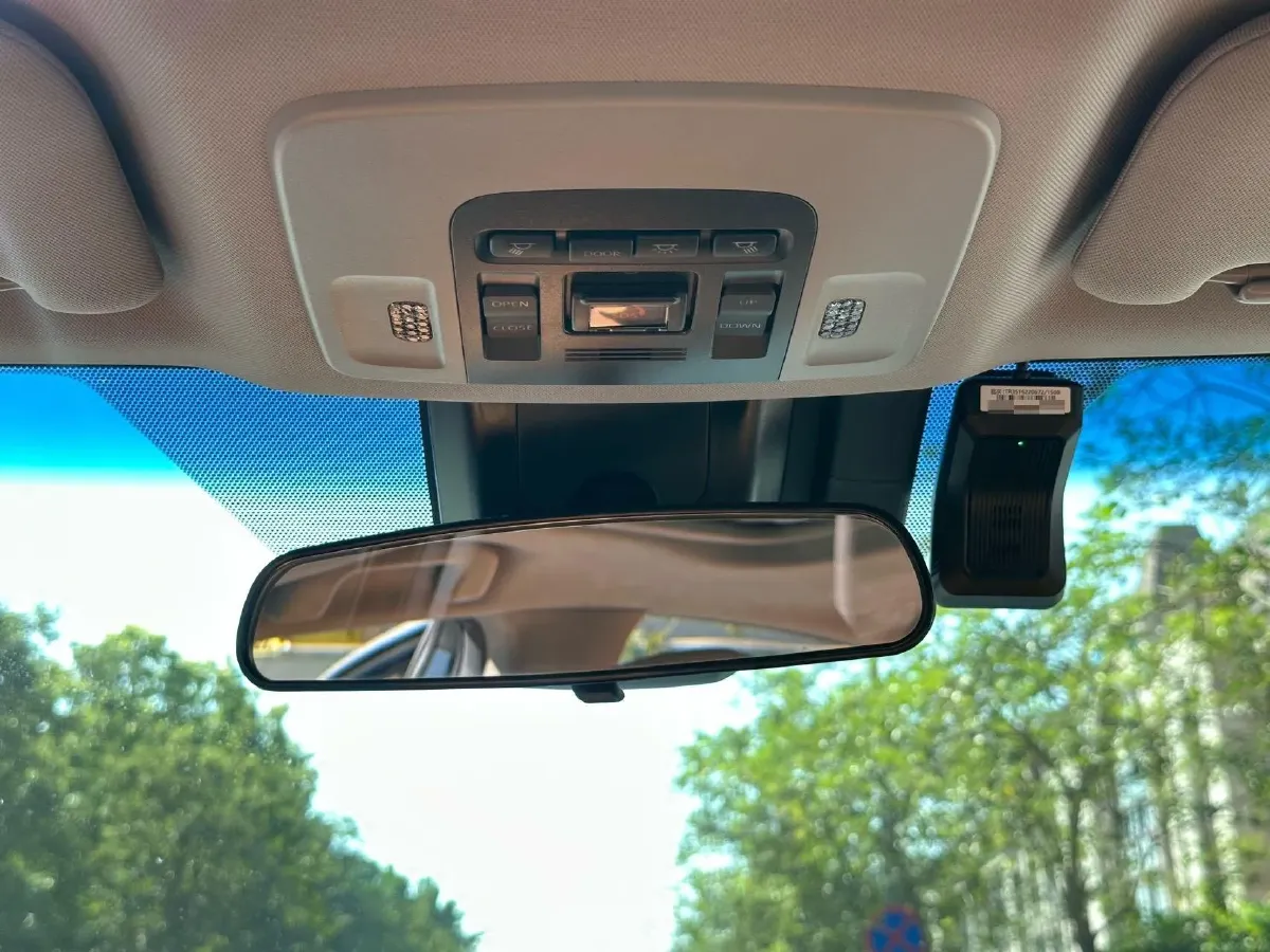 2023 Toyota Camry 2.0L 177HP L4 CVT,autocango,china used car exporter,china ev exporter,chinese used car exporter,chinese used ev exporter