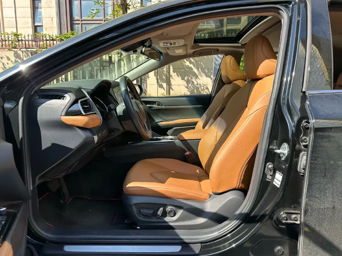 2023 Toyota Camry 2.0L 177HP L4 CVT,autocango,china used car exporter,china ev exporter,chinese used car exporter,chinese used ev exporter