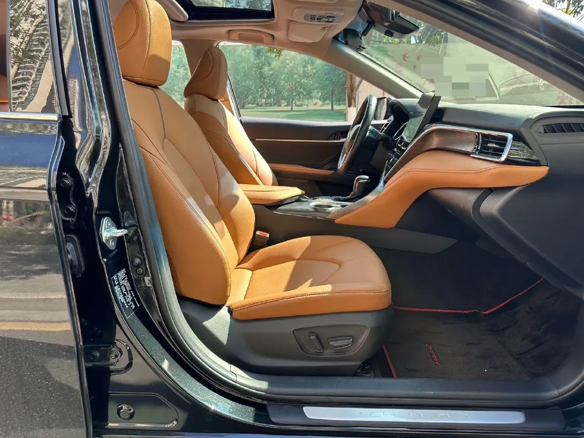 2023 Toyota Camry 2.0L 177HP L4 CVT,autocango,china used car exporter,china ev exporter,chinese used car exporter,chinese used ev exporter