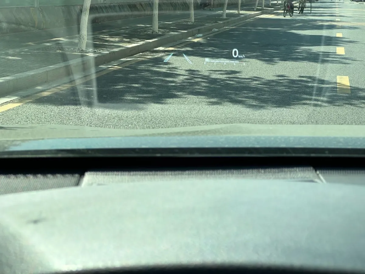 2023 Toyota Camry 2.0L 177HP L4 CVT,autocango,china used car exporter,china ev exporter,chinese used car exporter,chinese used ev exporter