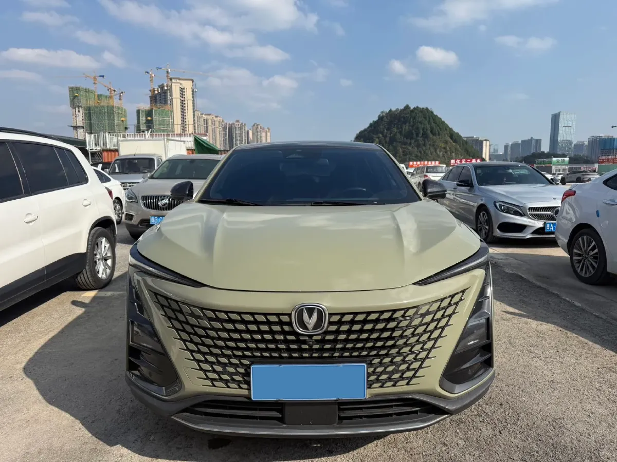 2020 ChangAn UNI-T 1.5T 180HP L4 7DCT,autocango,china used car exporter,china ev exporter,chinese used car exporter,chinese used ev exporter