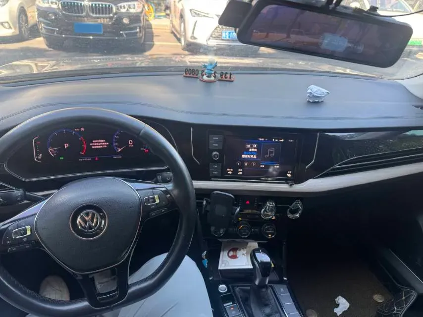 2019 Volkswagen Passat 2.0T 186HP L4 7DCT,autocango,china used car exporter,china ev exporter,chinese used car exporter,chinese used ev exporter