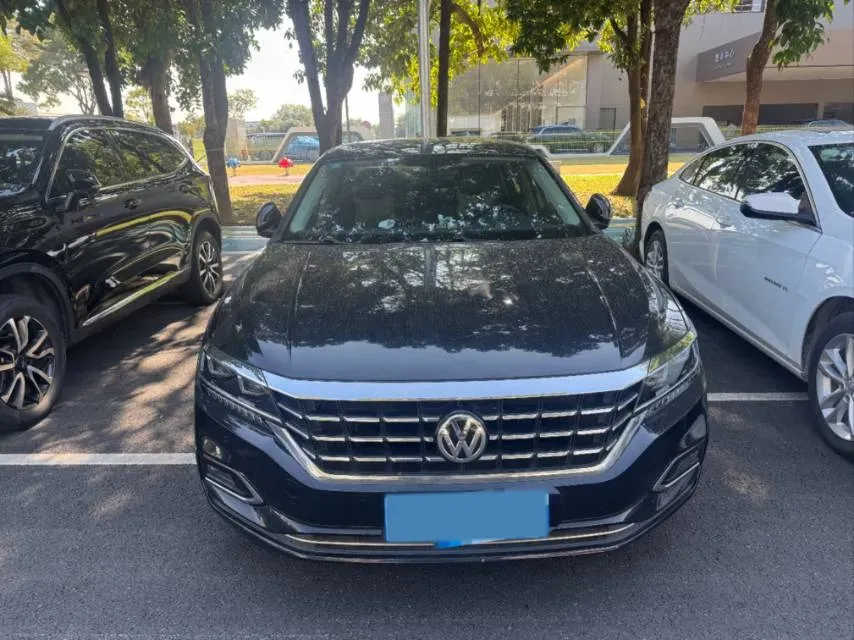 2019 Volkswagen Passat 2.0T 186HP L4 7DCT,autocango,china used car exporter,china ev exporter,chinese used car exporter,chinese used ev exporter