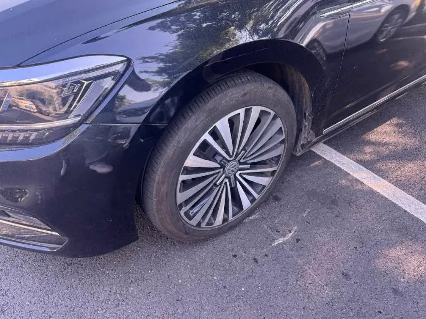 2019 Volkswagen Passat 2.0T 186HP L4 7DCT,autocango,china used car exporter,china ev exporter,chinese used car exporter,chinese used ev exporter