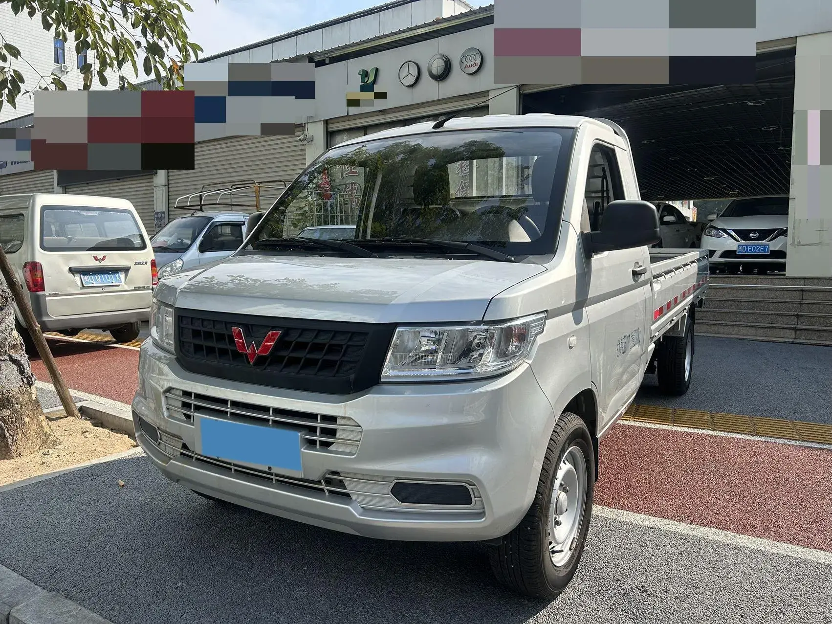 2023 WULING RONGGUANG view 1