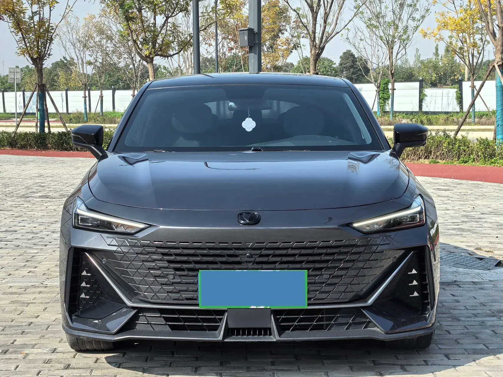 2022 CHANGAN UNI-V thumbnail 2