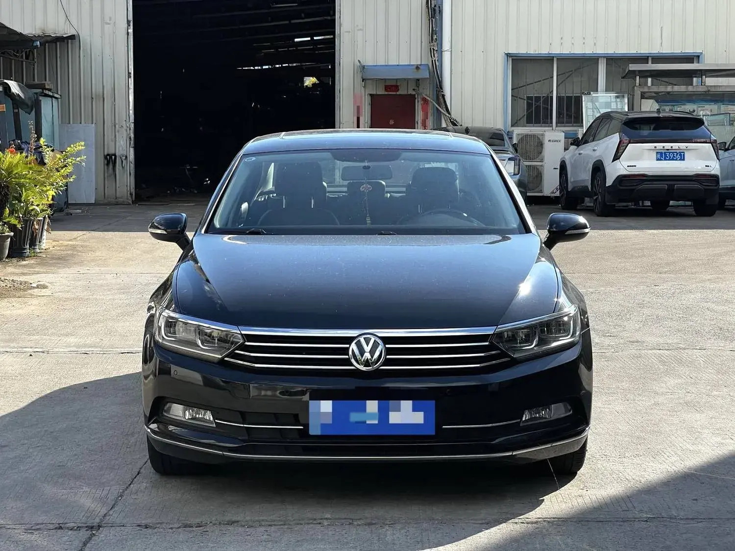 2019 VOLKSWAGEN MAGOTAN thumbnail 2