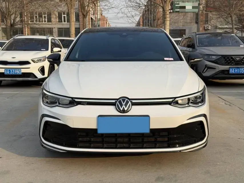 2021 VOLKSWAGEN GOLF thumbnail 2