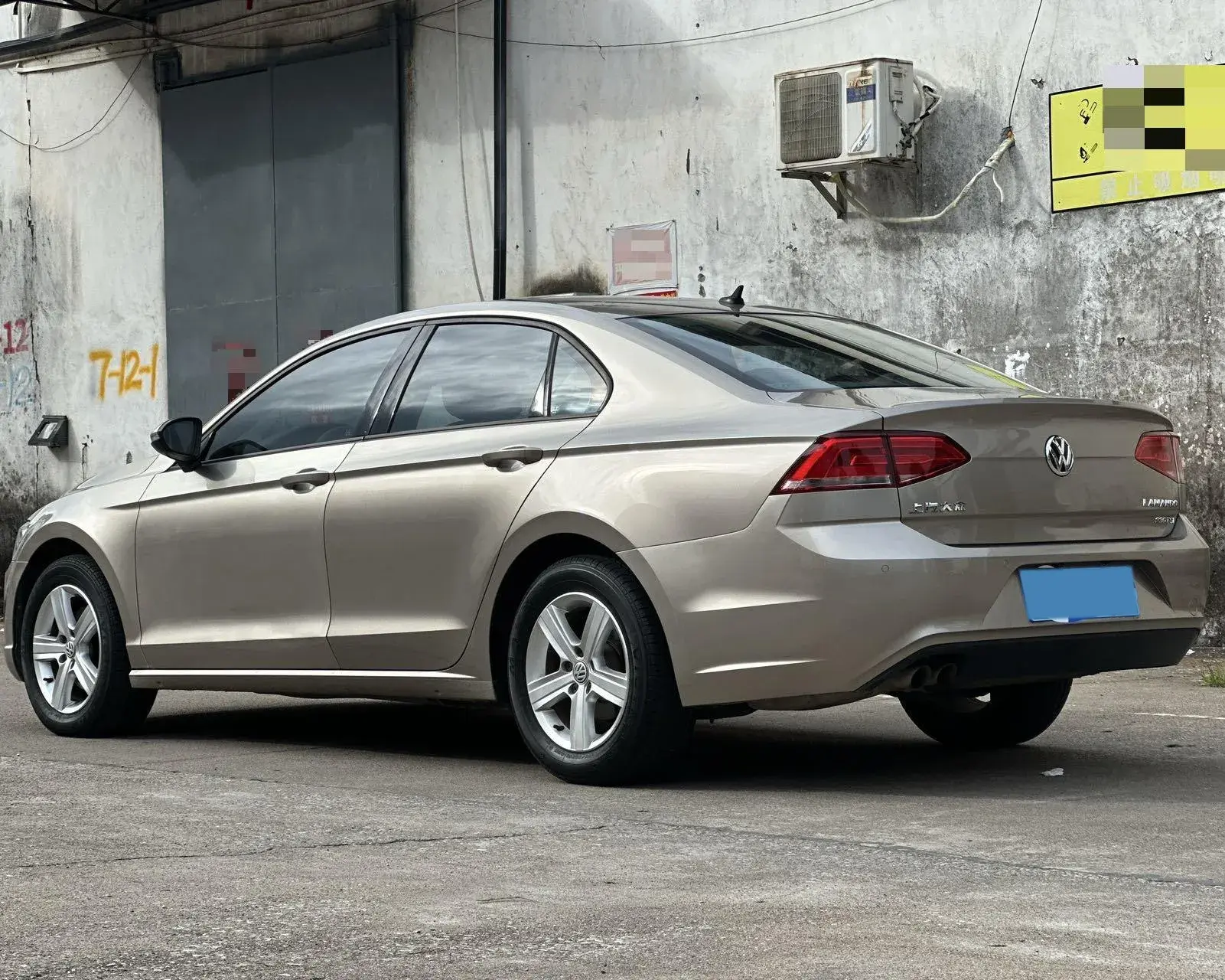 2018 VOLKSWAGEN LAMANDO thumbnail 4