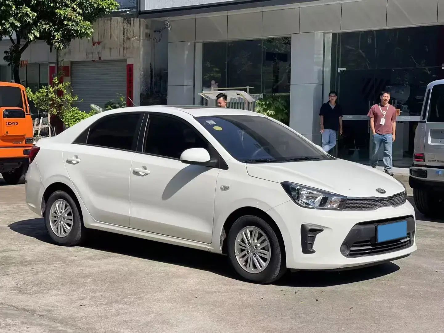 2020 KIA PEGAS thumbnail 2