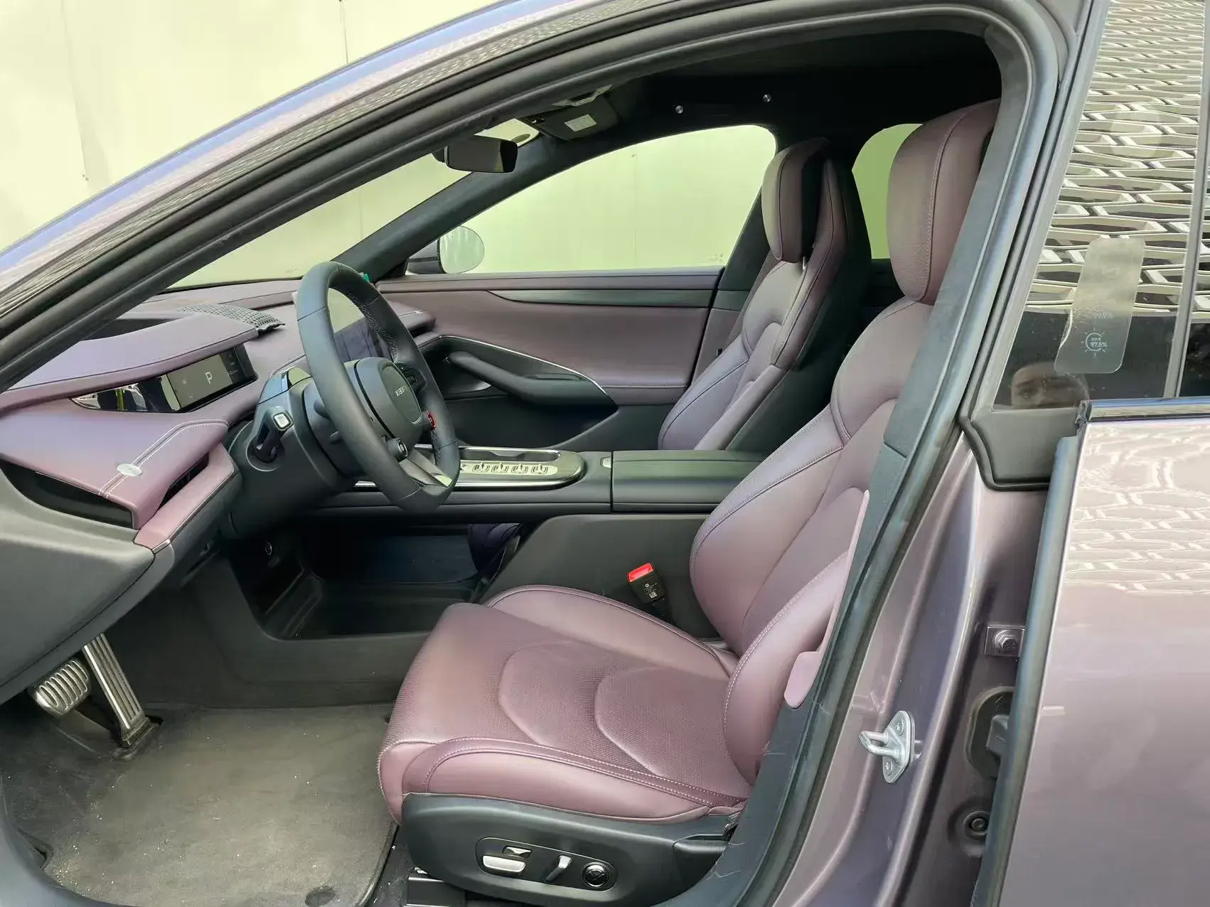 2024 MI SU7 thumbnail 4