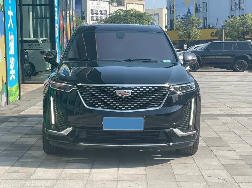 2022 CADILLAC XT6 thumbnail 2
