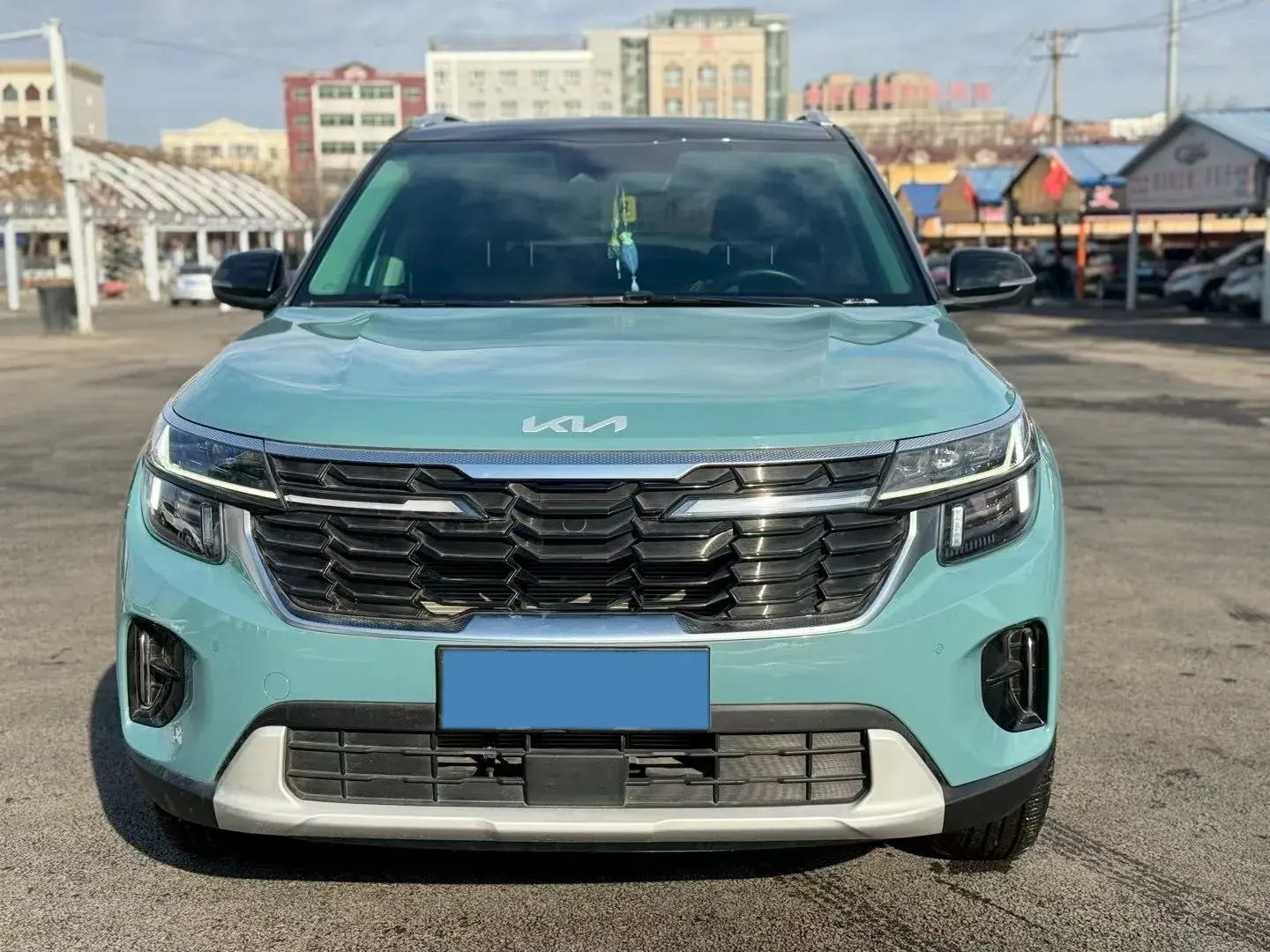 2023 KIA SELTOS thumbnail 2