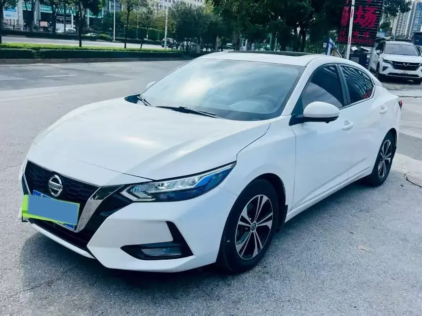 2020 NISSAN SYLPHY view 1