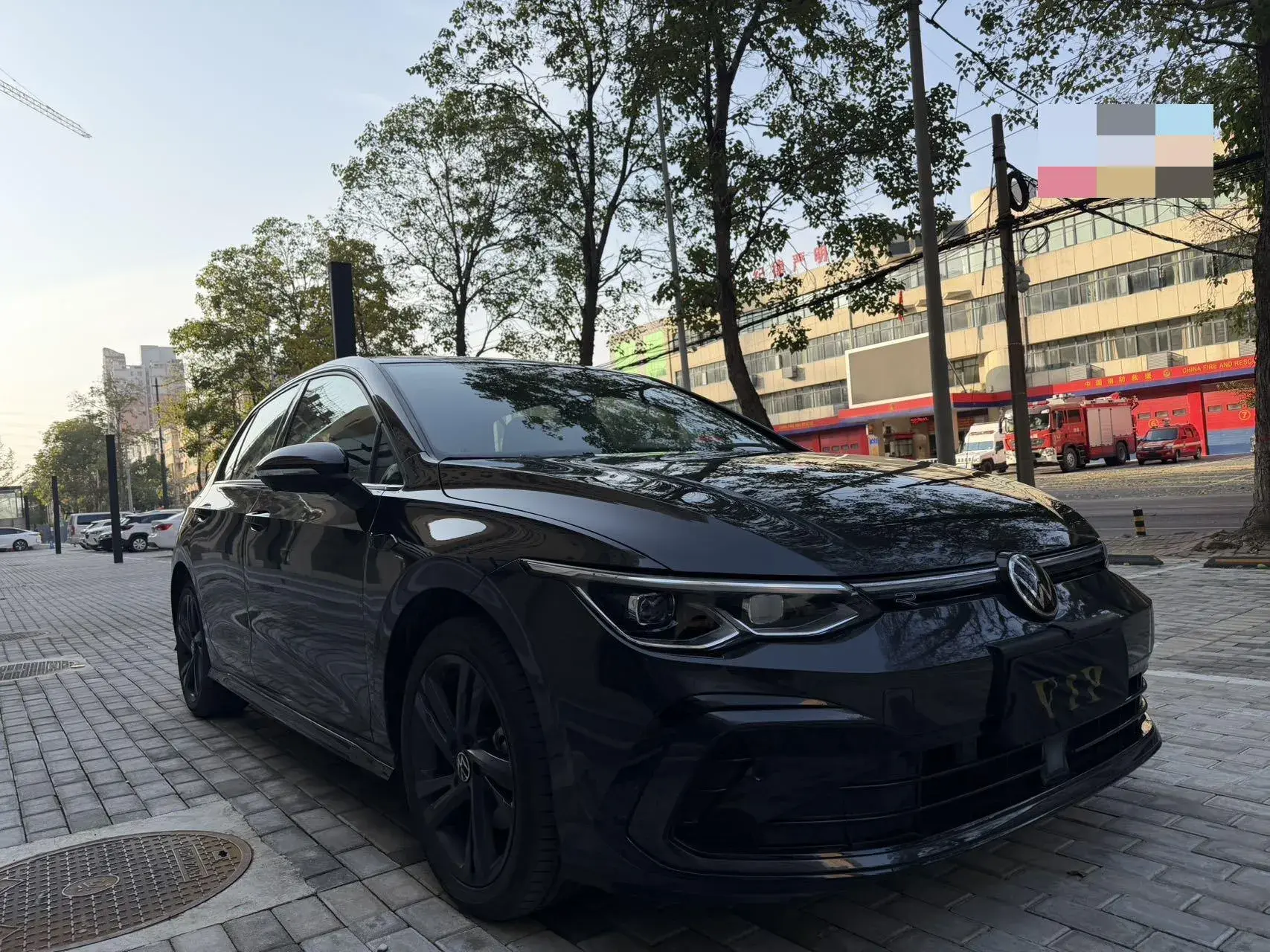 2021 VOLKSWAGEN GOLF thumbnail 3