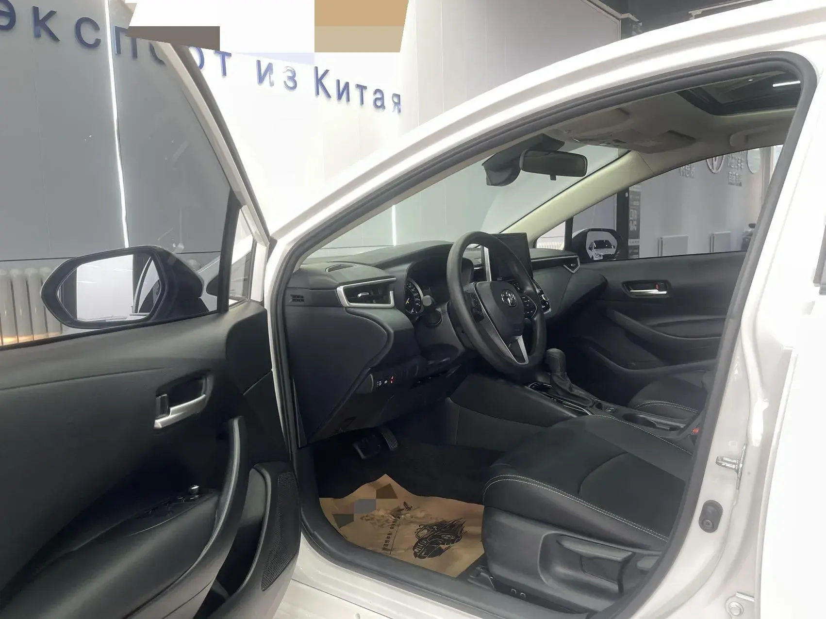 2021 TOYOTA COROLLA thumbnail 4