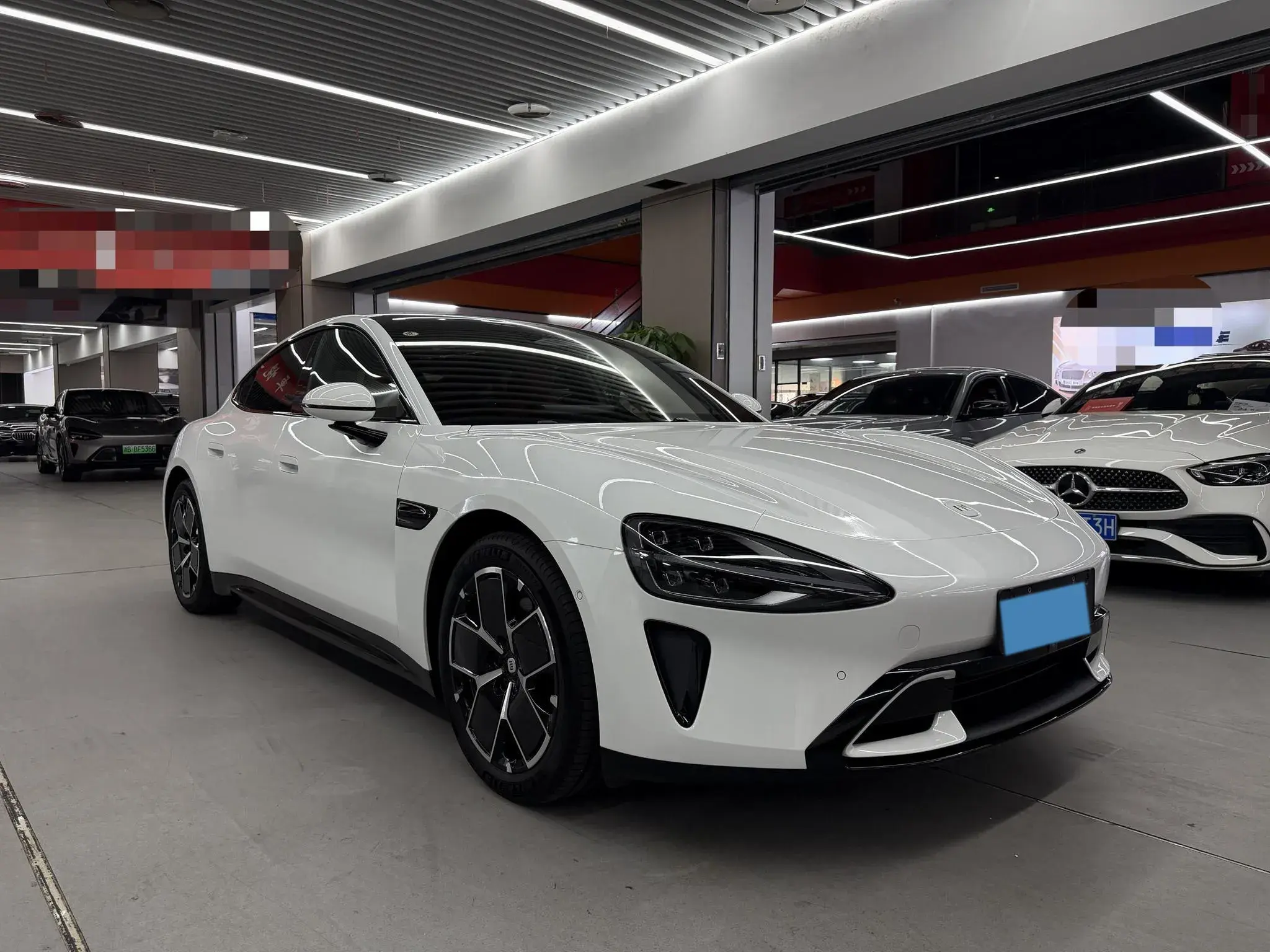 2024 MI SU7 thumbnail 2